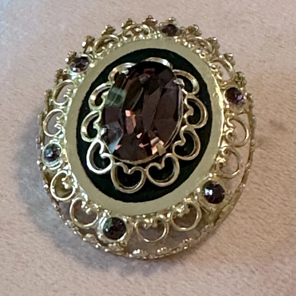 Vintage Coro Brooch Amethyst Purple Heart Filigree MCM Victorian Revival Brooch - Picture 11 of 13
